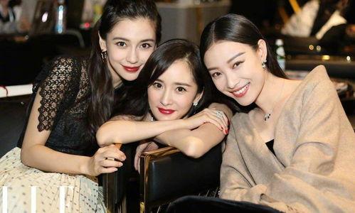 日韩两国女星合照图片视频,时尚风采碰撞！